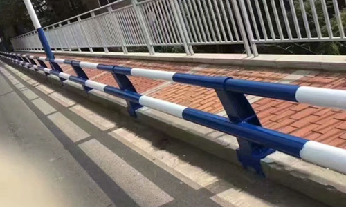 防撞護欄